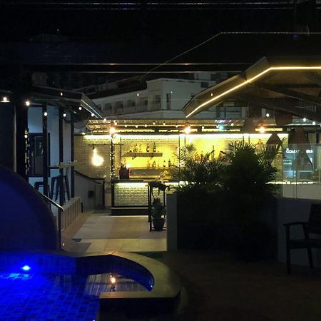 הוסטל Bodega Phuket Patong (Adults Only) מראה חיצוני תמונה