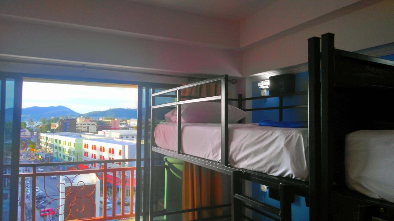 הוסטל Bodega Phuket Patong (Adults Only) מראה חיצוני תמונה