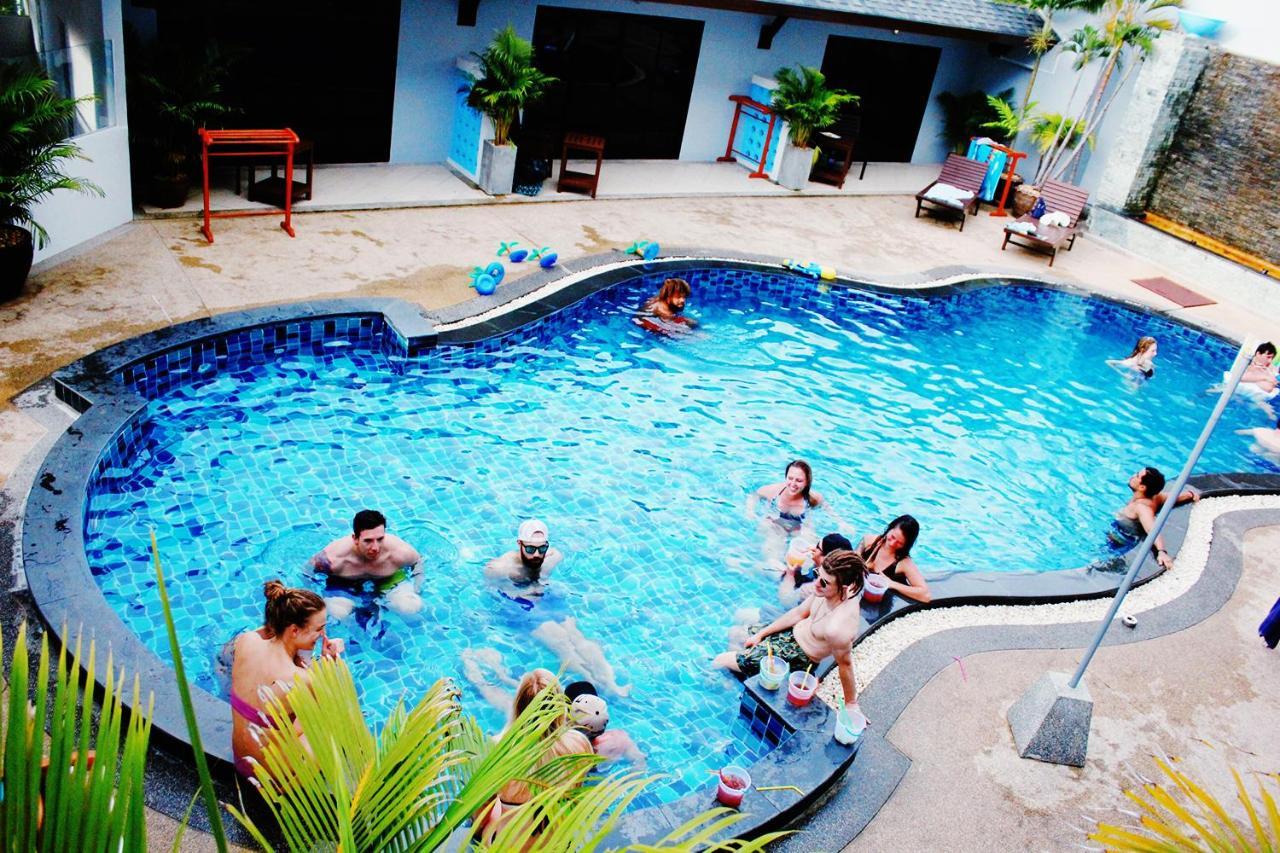 הוסטל Bodega Phuket Patong (Adults Only) מראה חיצוני תמונה